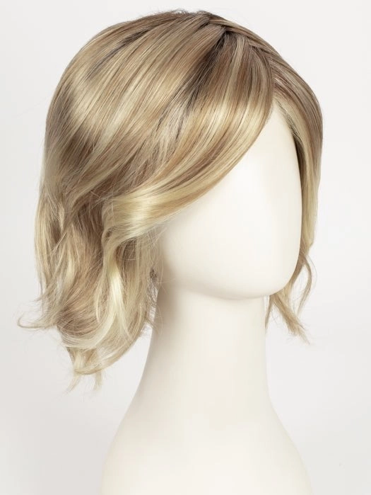 Accessories_Raquel Welch_Wigs Ahead of the Curve | Synthetic Lace Front Wig (Mono Part)